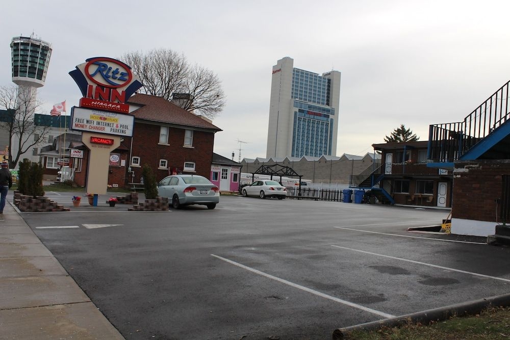 Ritz Inn Niagara1