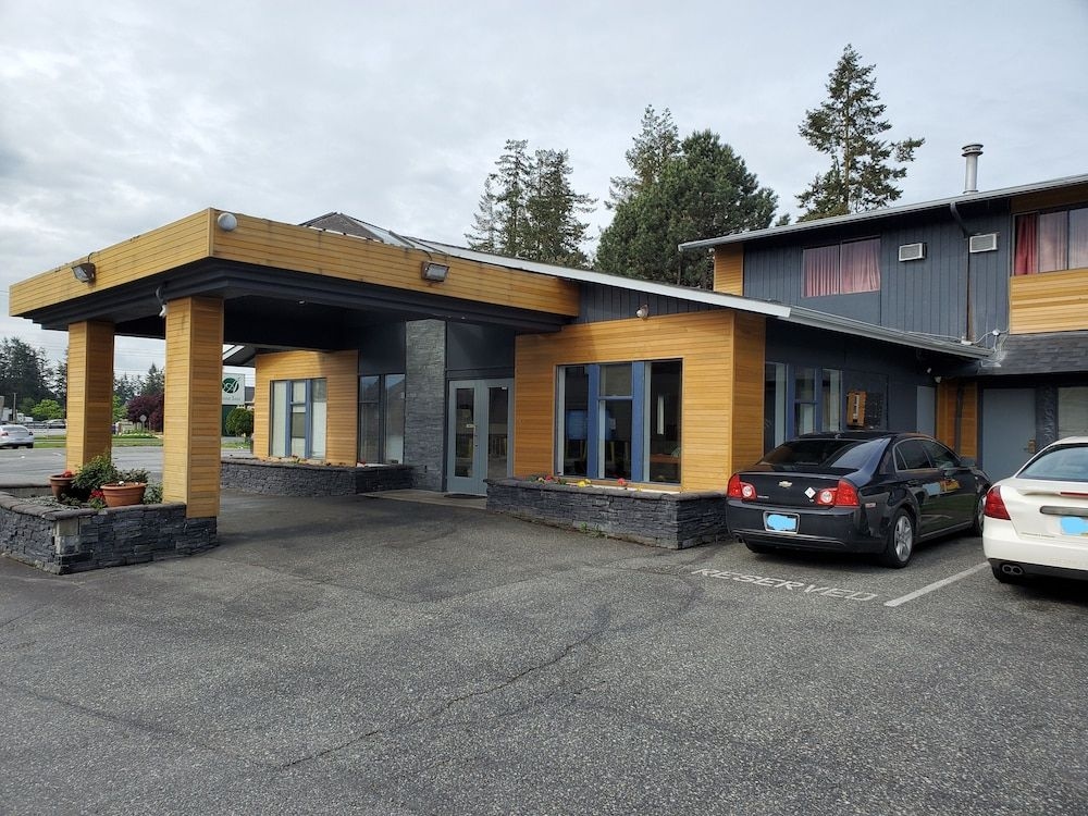 Alpine Inn3