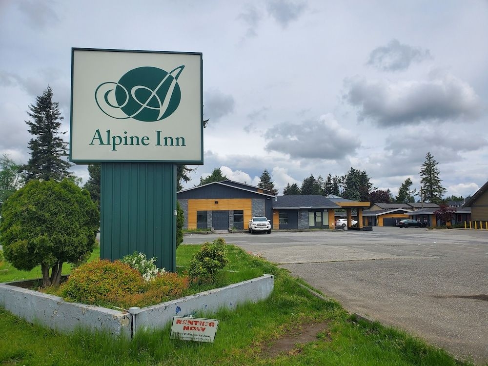 Alpine Inn0