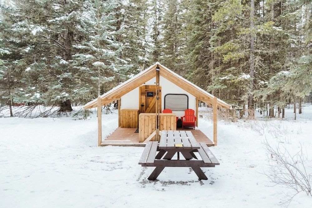 Sundance Lodge3
