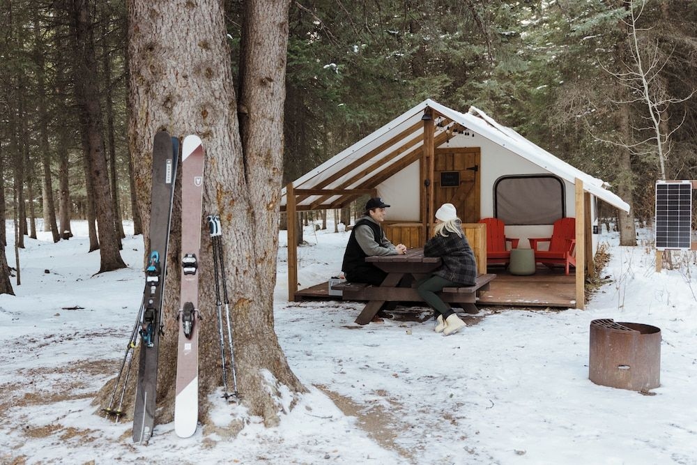 Sundance Lodge2