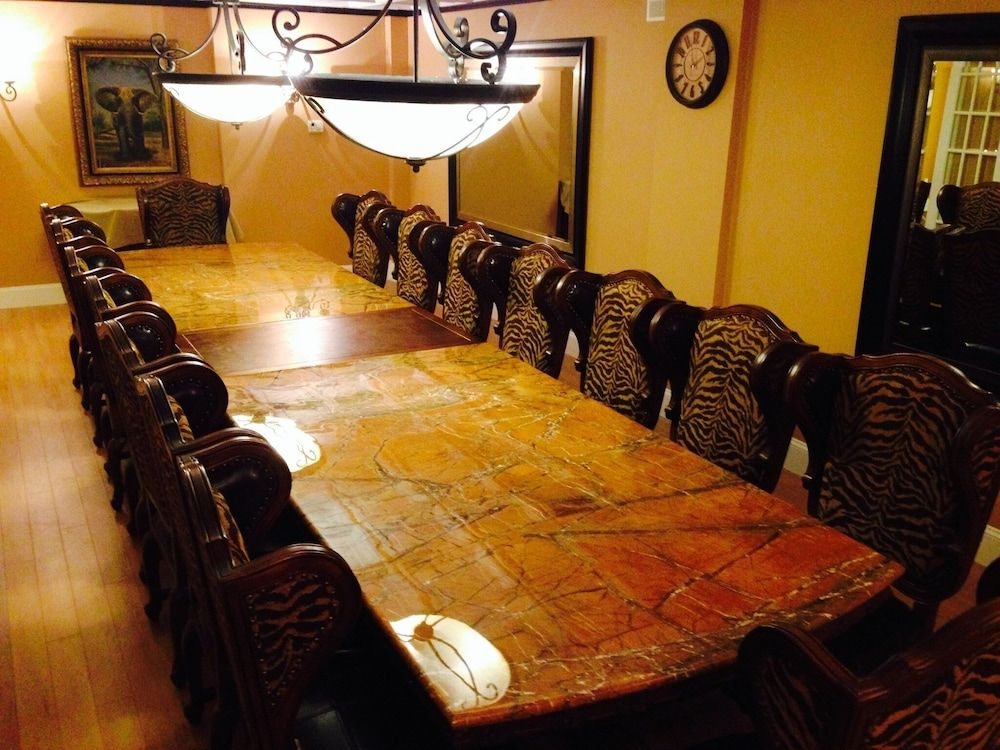 Grant Hall Hotel2