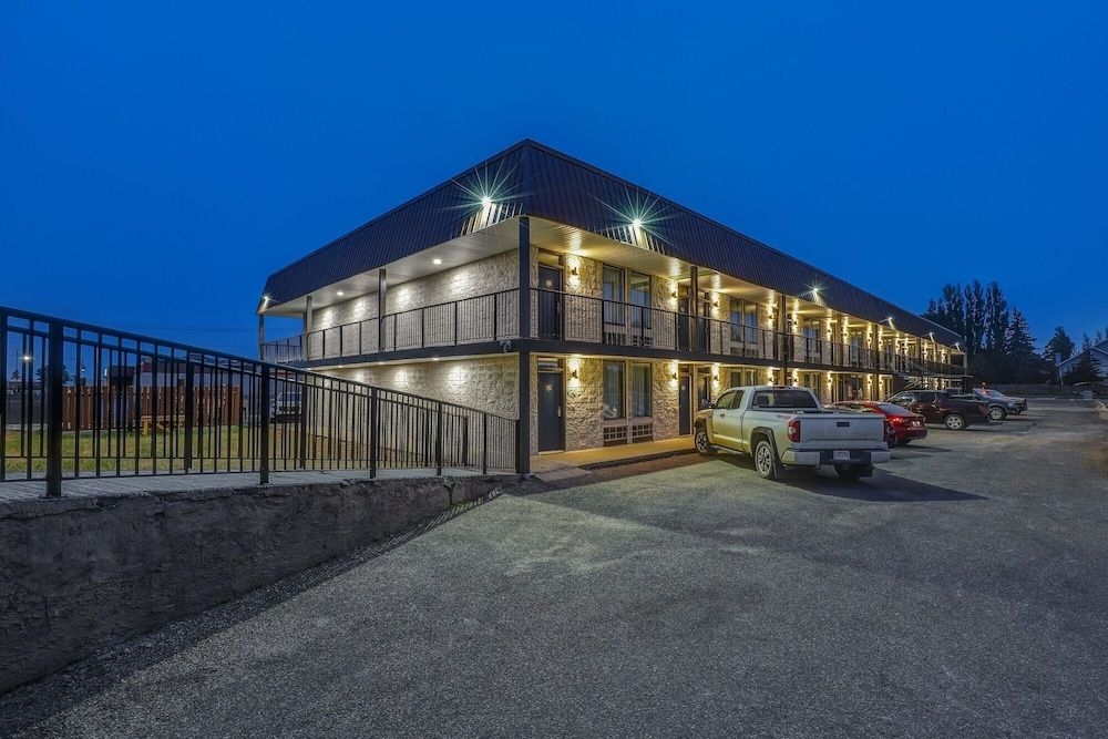 Econo Lodge Brooks2