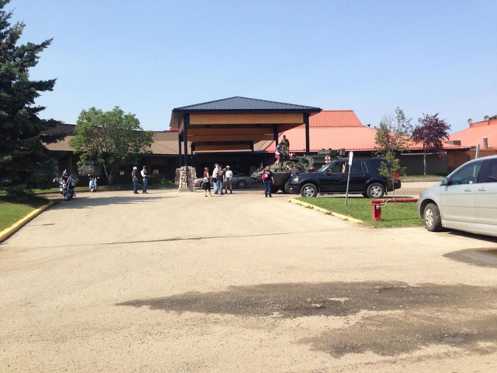 THE SAWRIDGE INN SLAVE LAKE2