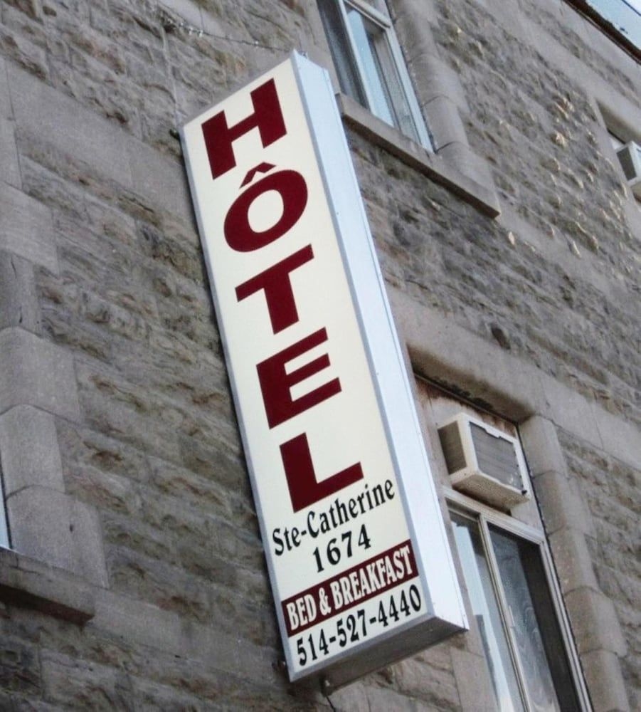 Hotel Ste-Catherine0