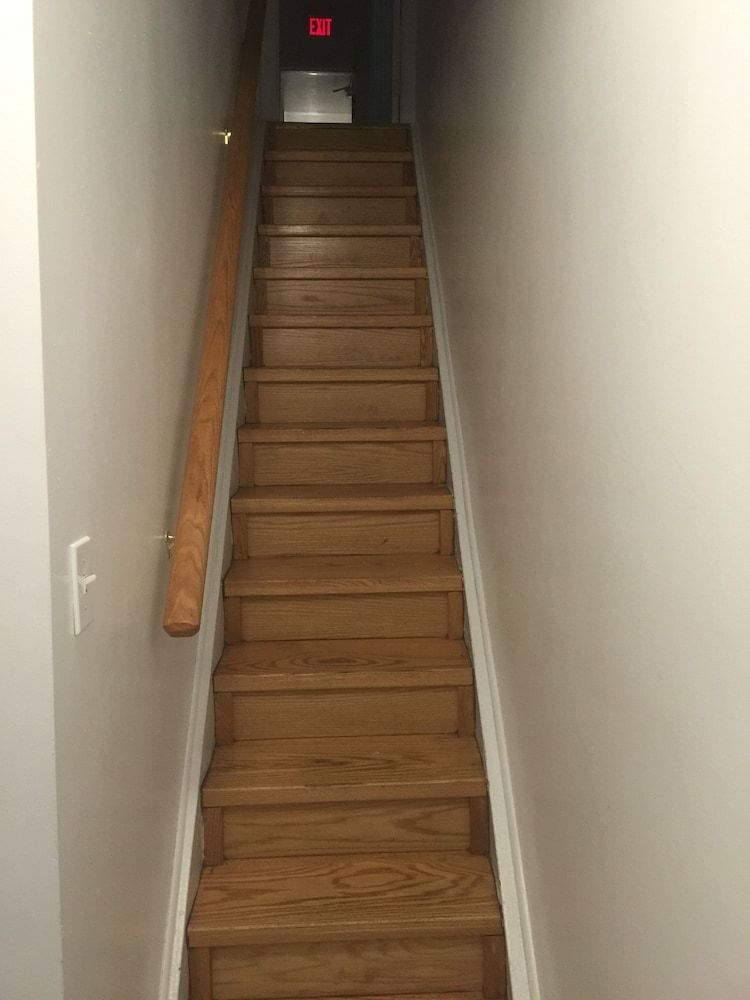 University Apartment2