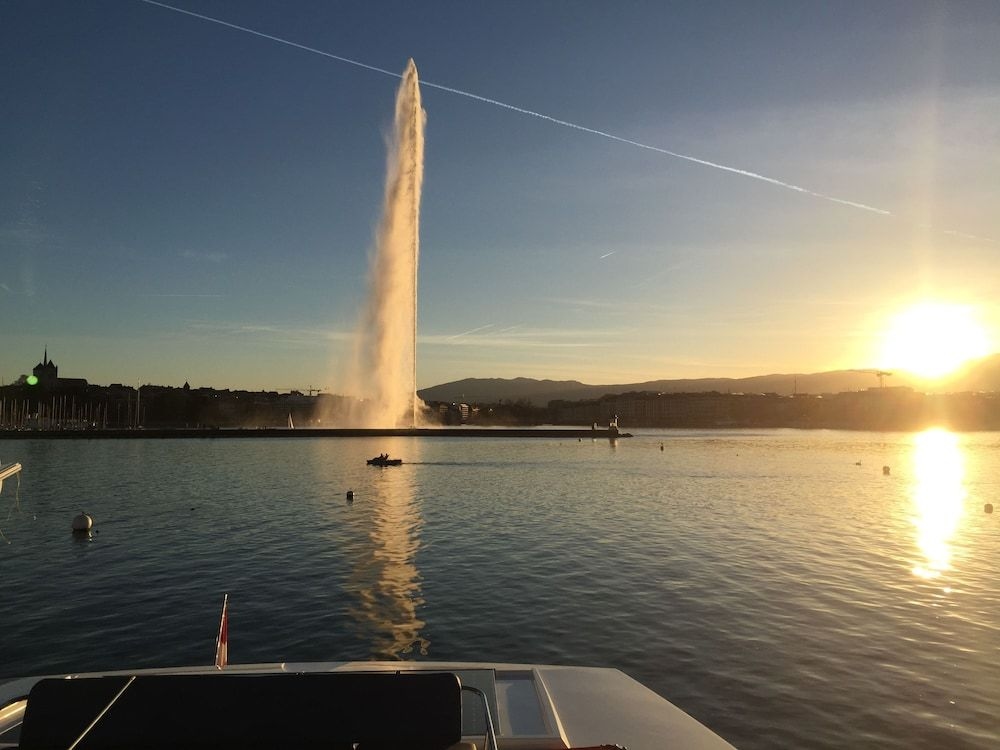 Floatinn1