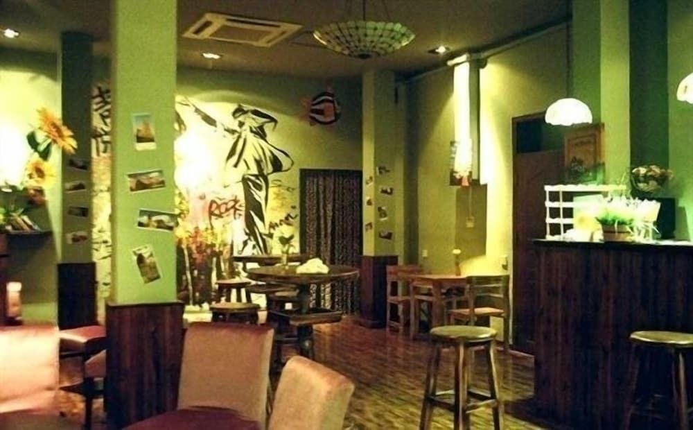 Qingdao Yuezhu Topic Hostel3