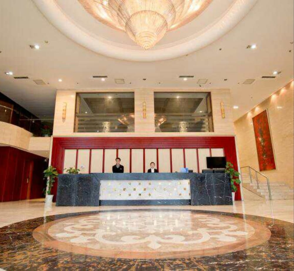 K Raphael Hotel4