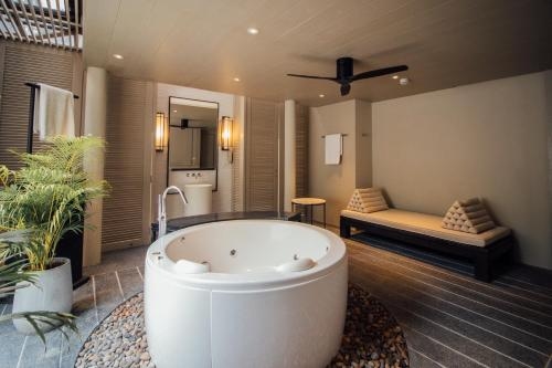 Layana Resort & Spa1