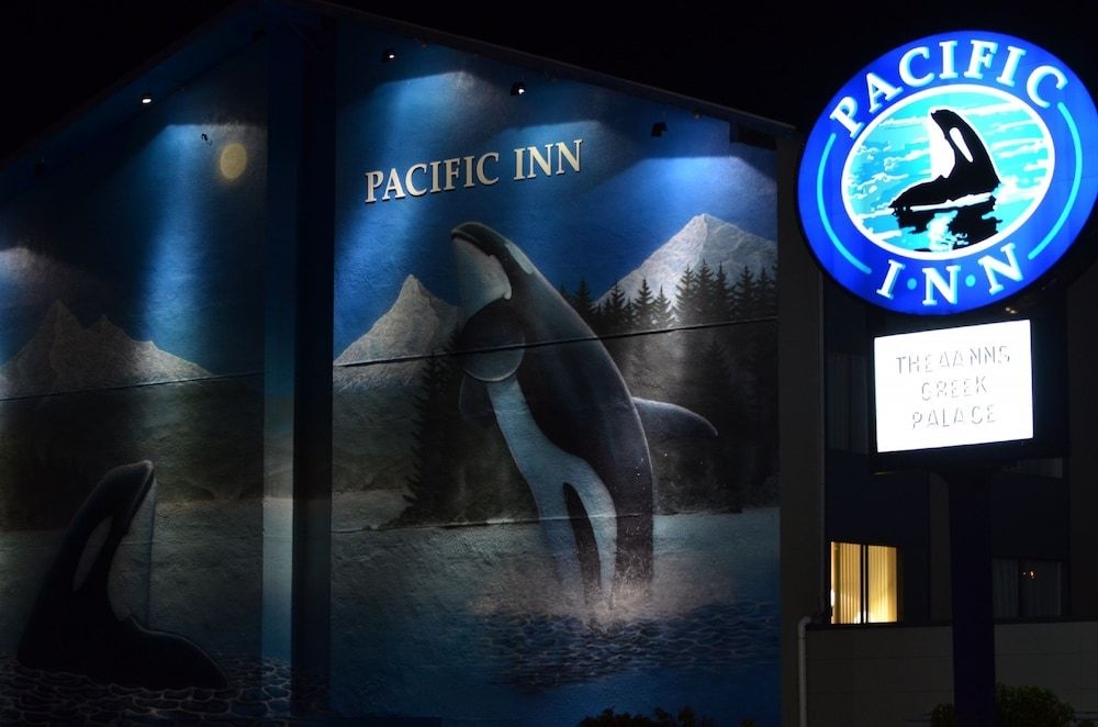 Pacific Inn2