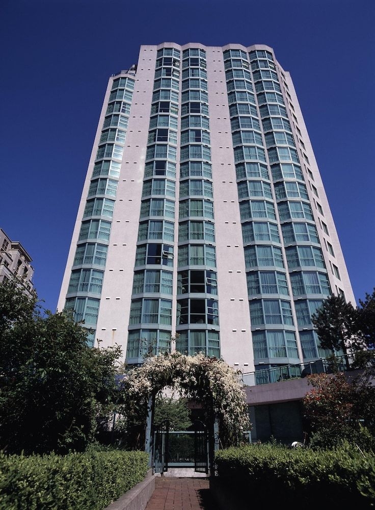 Rosedale Condominiums4