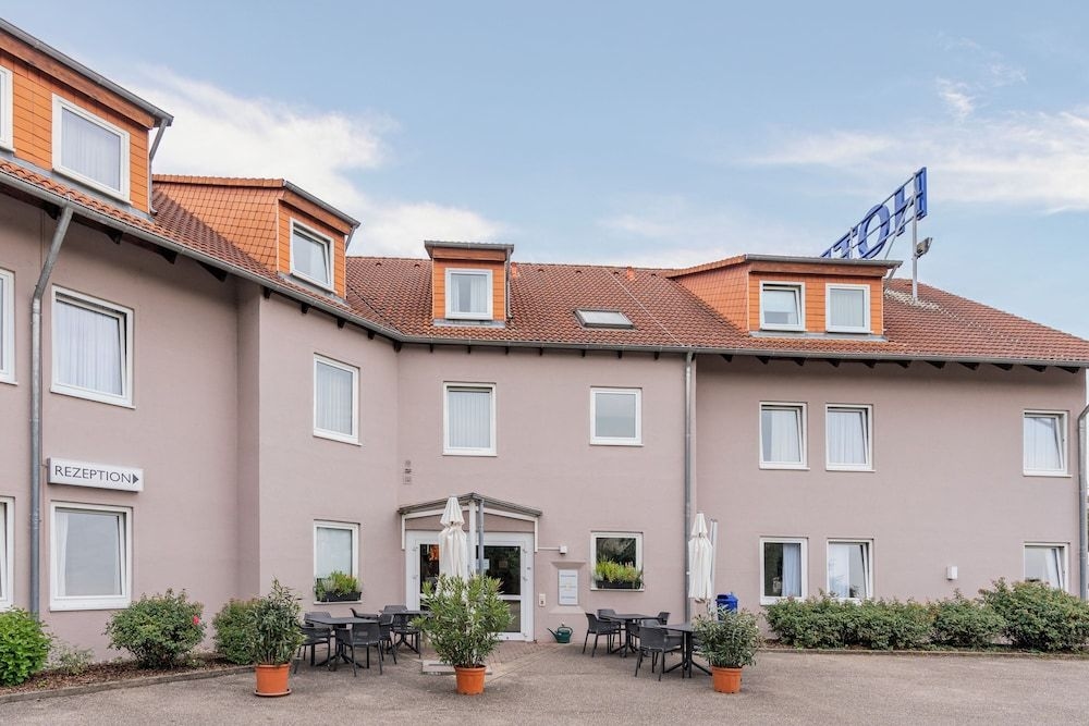Euro-Hotel4