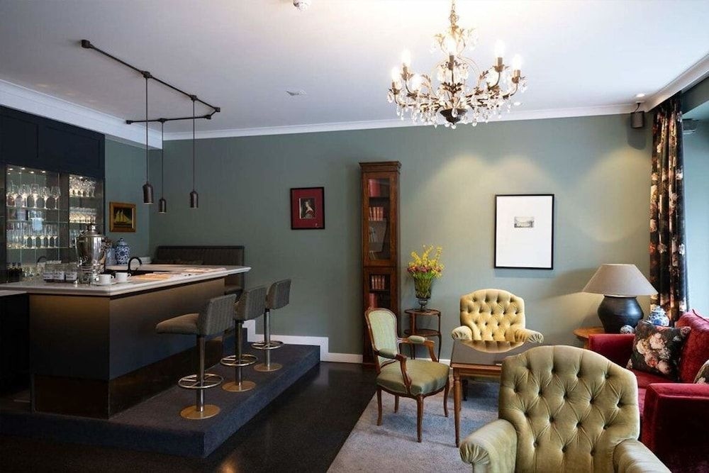 Admiral Hotel2