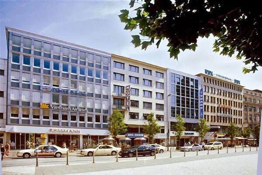 Zentrum Hotel3