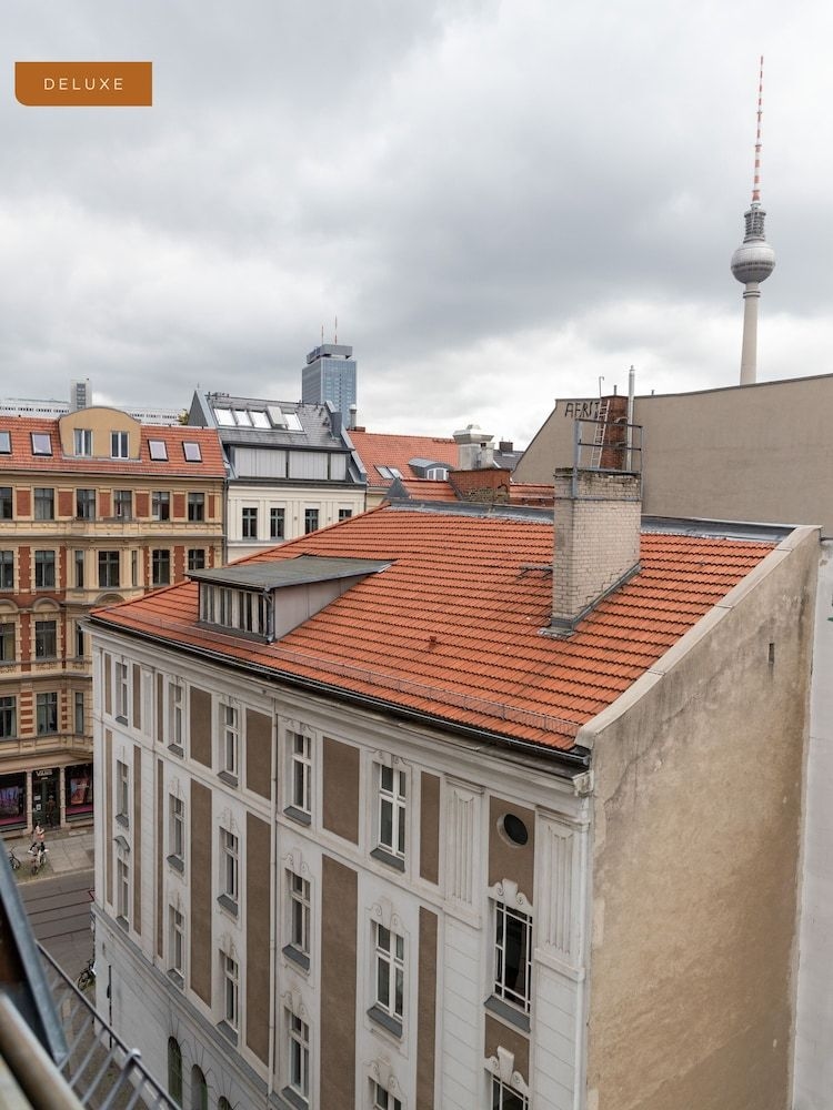 Flower's Boardinghouse Mitte2
