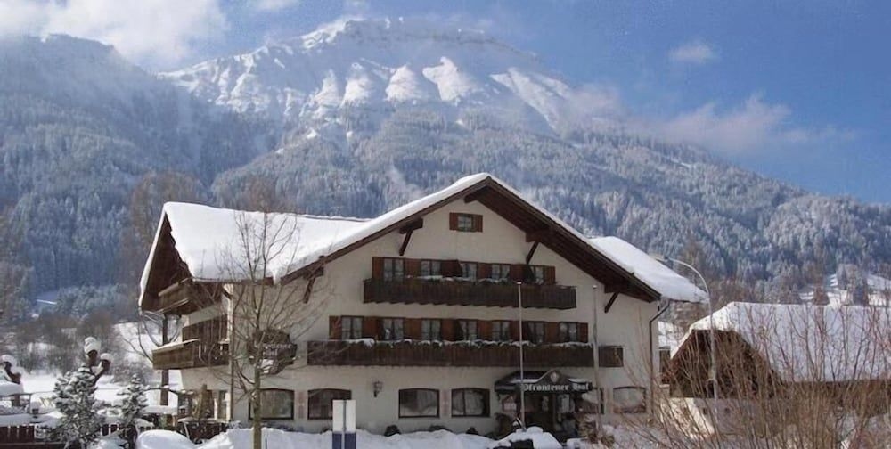 Pfrontener Hof1