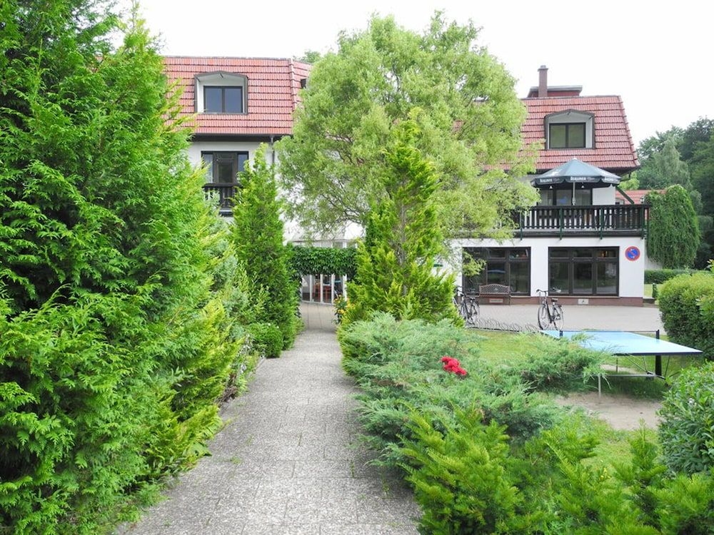 Waldhotel Wandlitz1