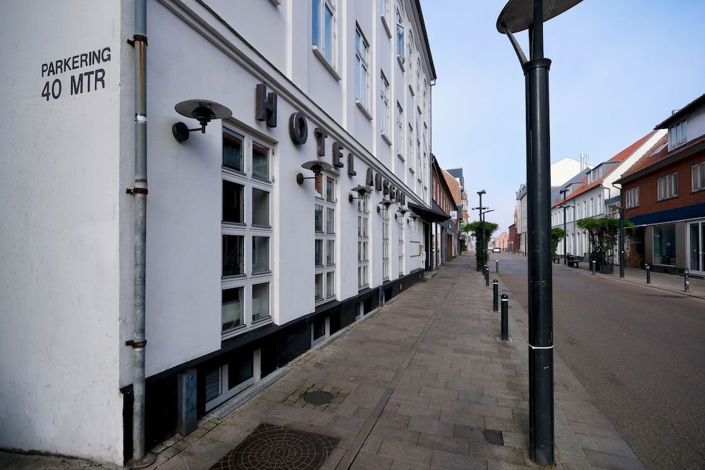 HOTEL ANSGAR4