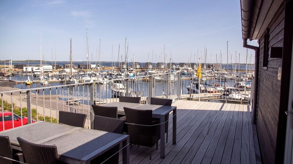 Hotel Strandtangen0
