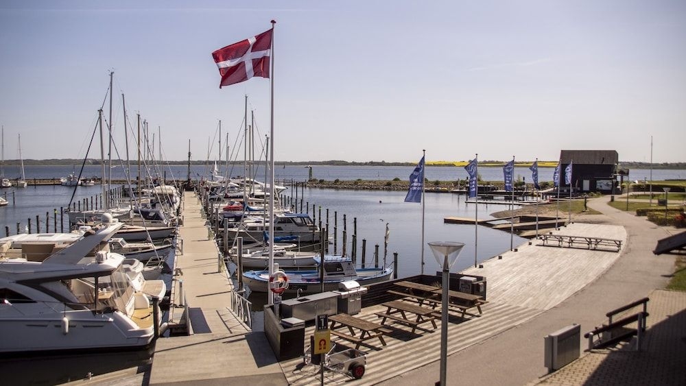 Hotel Strandtangen1