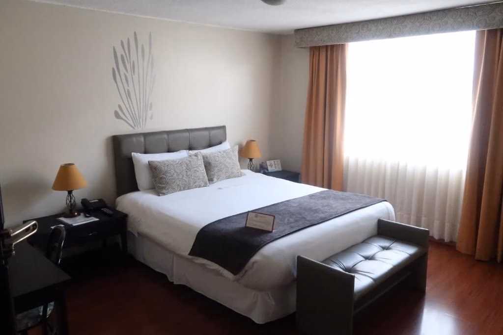 Embassy Hotel3