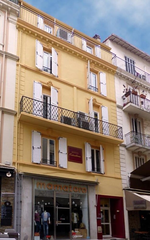 Hotel Carolina3