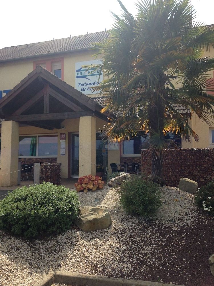 Brit Hotel Les Evens2