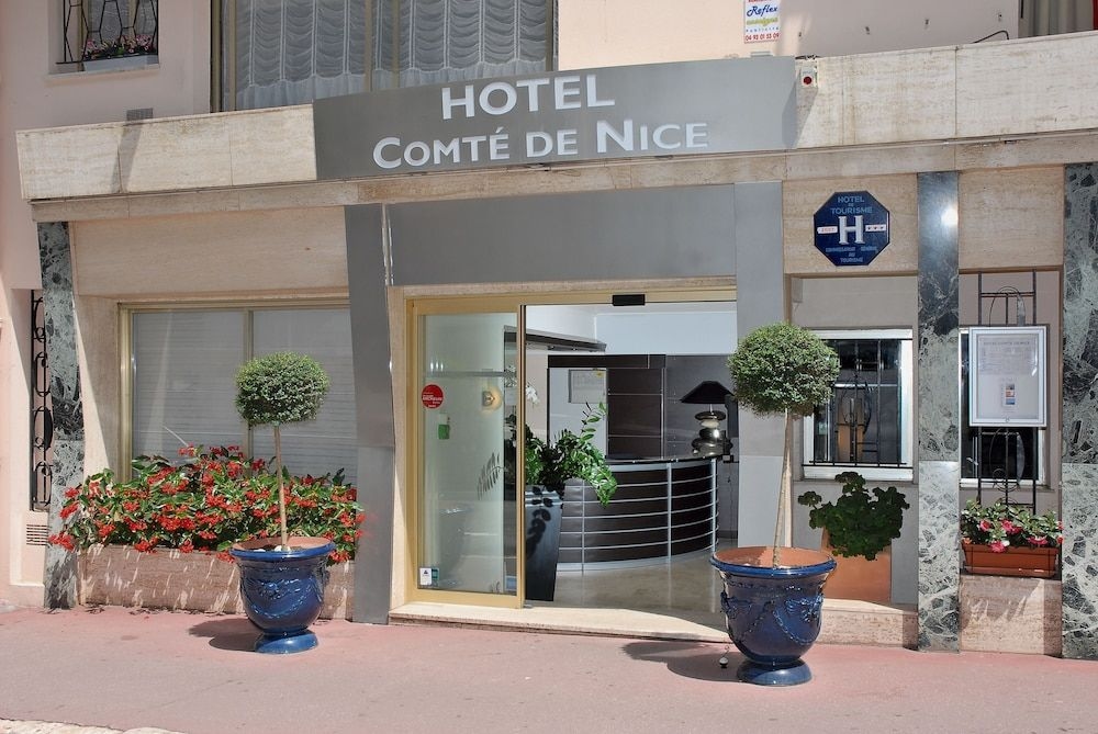 Hotel Comte de Nice2