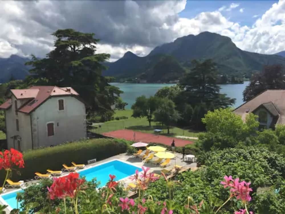 Le Lac3