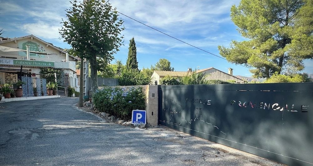 Auberge Provencale3