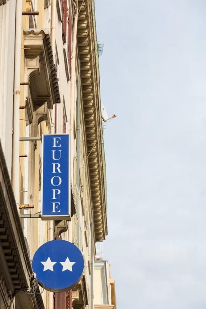 Europe Hotel2