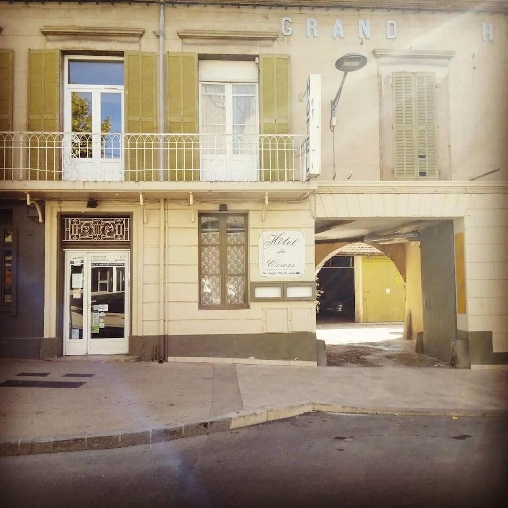 Hotel du Cours2
