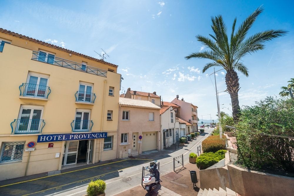 Hotel Le Provencal3