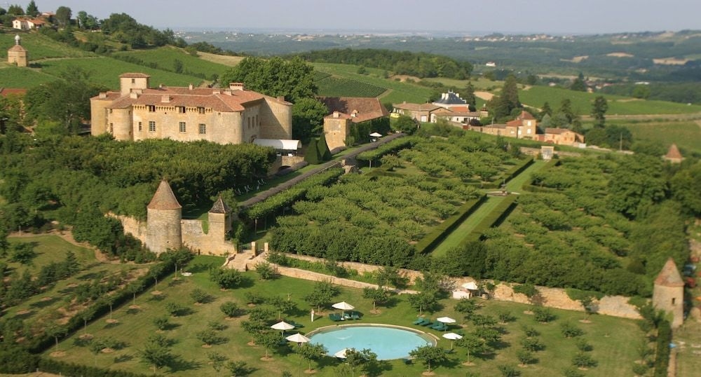 CHATEAU DE BAGNOLS0