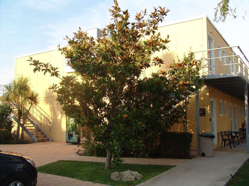 Top Motel4