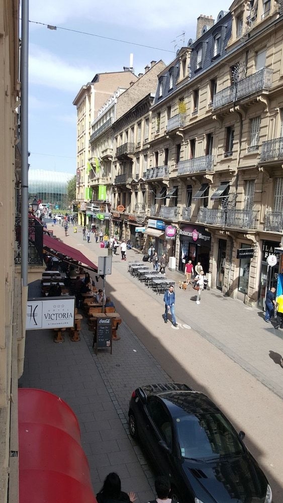 Hotel Victoria0