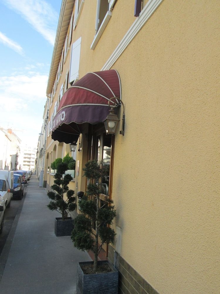 Hotel Victor Hugo1