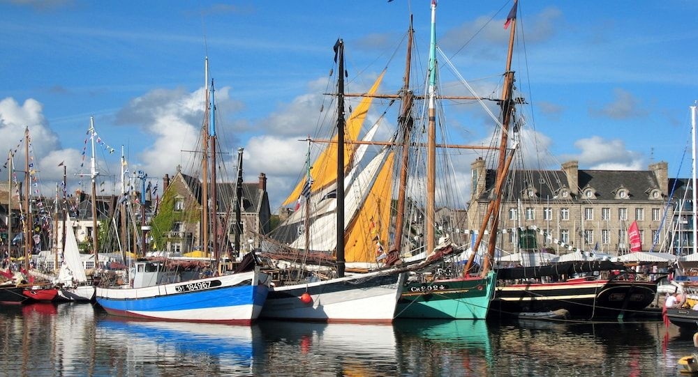 HOTEL DE LA BAIE DE PAIMPOL0