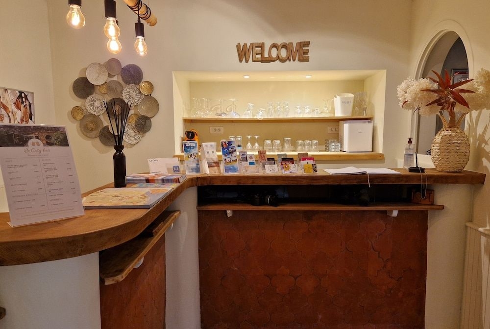 La Petite Auberge0