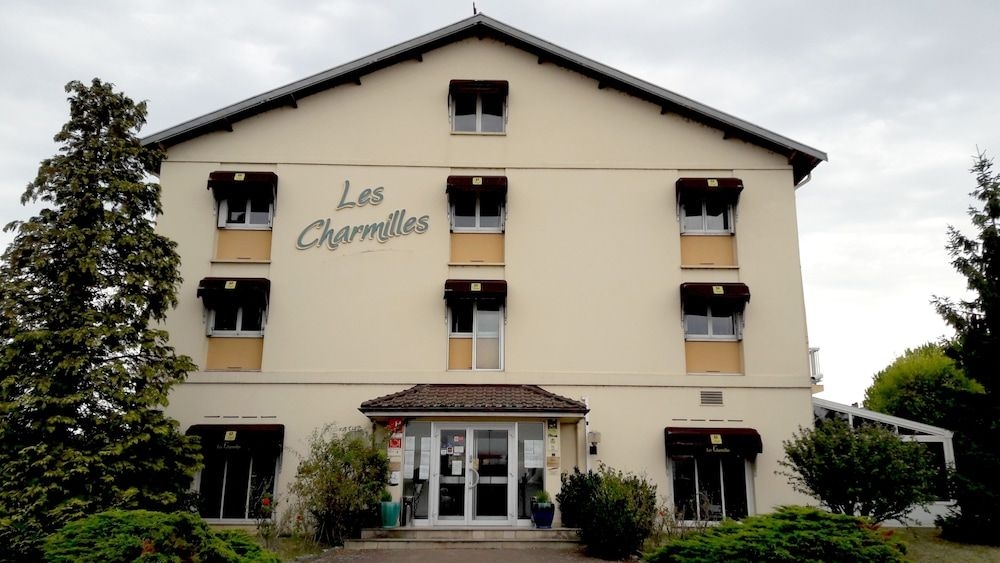 HOTEL LES CHARMILLES4