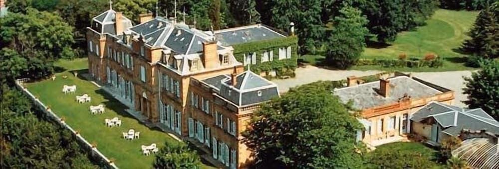 Chateau de Larroque0