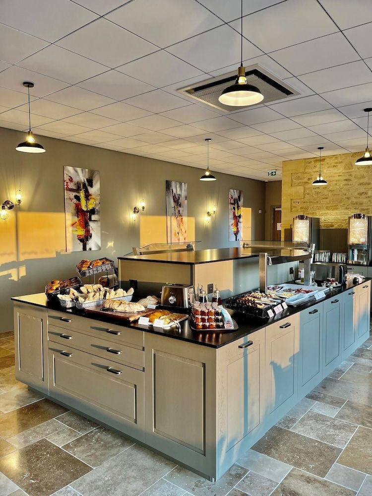 HOTEL LE PERIGORD2