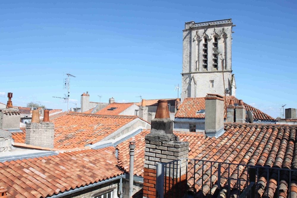 Hotel Henri IV1