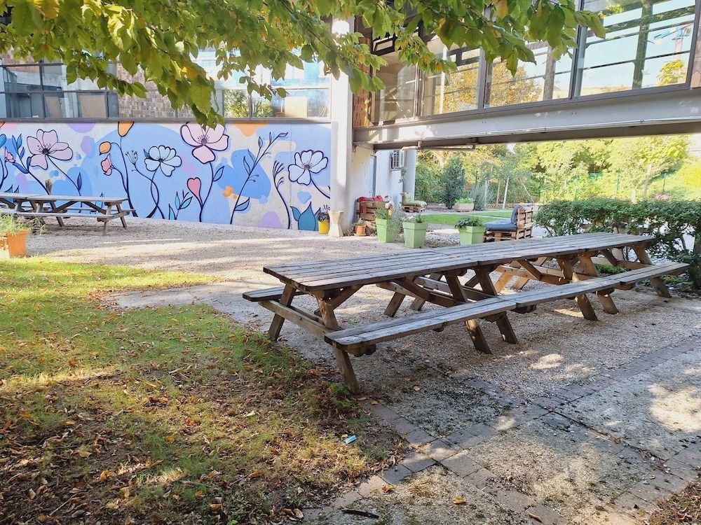 Cis De Champagne - Hostel0