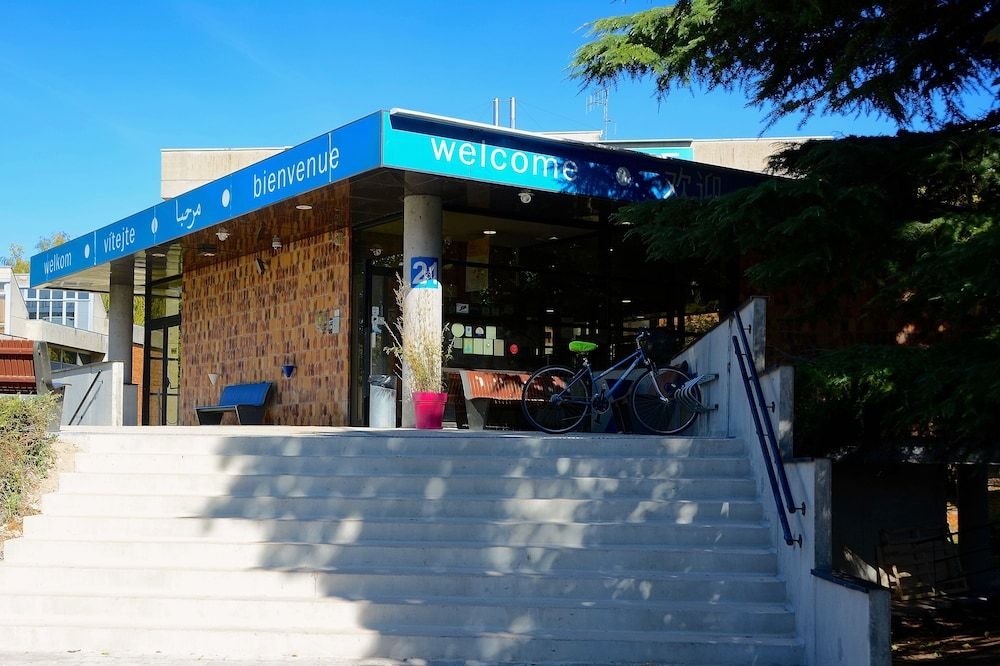 Cis De Champagne - Hostel2
