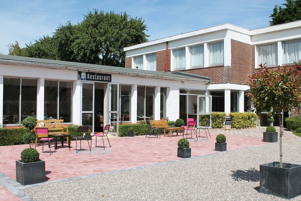 HOTEL LES CEDRES3