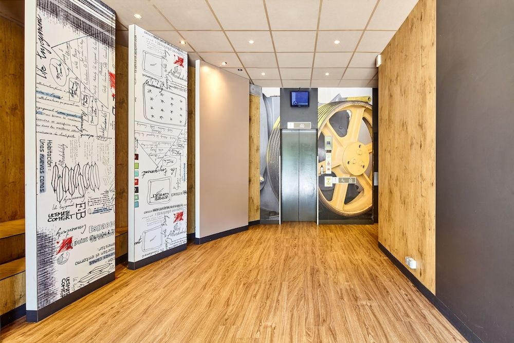 Ibis Versailles Parly 23