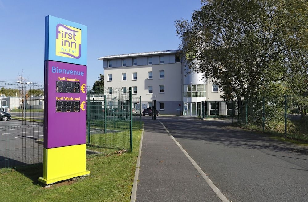 First Inn Hotel2
