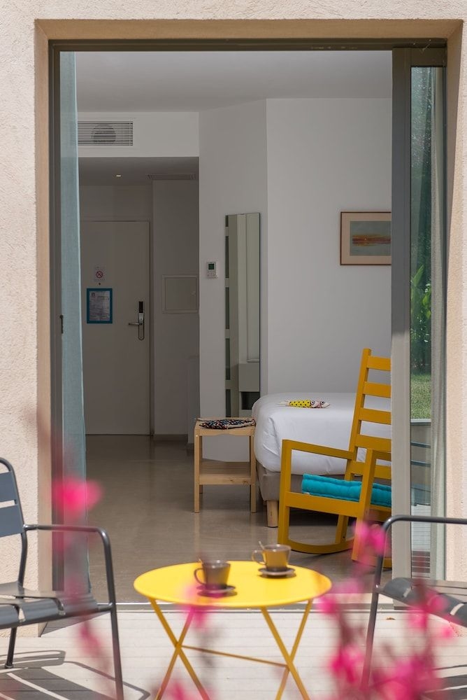 Hotel 962